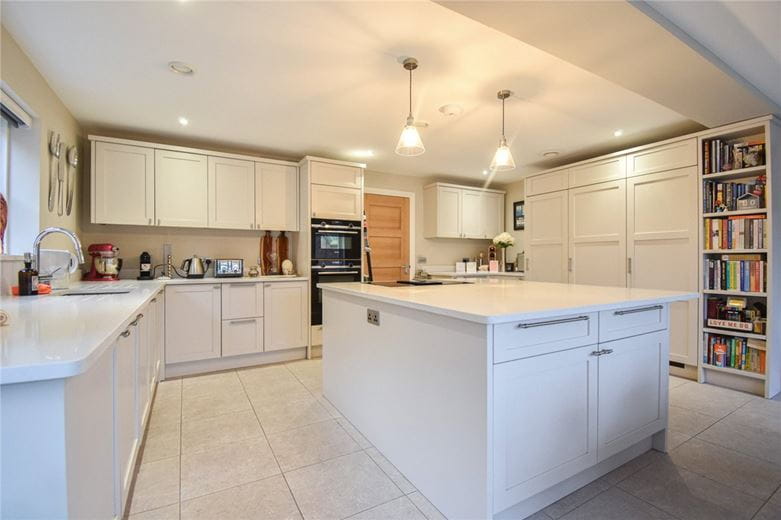 4 bedroom house, Constable Place, East Street CB10 - Let Agreed