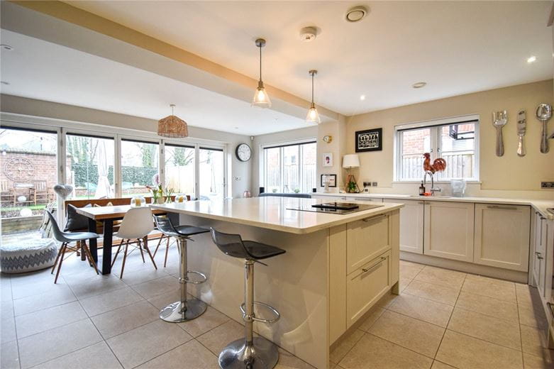 4 bedroom house, Constable Place, East Street CB10 - Let Agreed