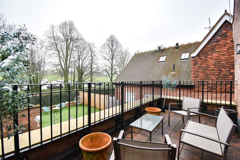 4 bedroom house, Constable Place, East Street CB10 - Let Agreed