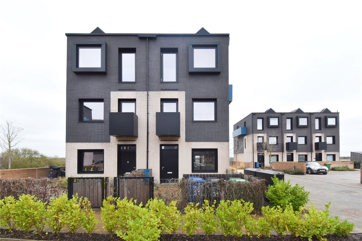 3 bedroom house, Lockhart Way, Northstowe CB24 - Available