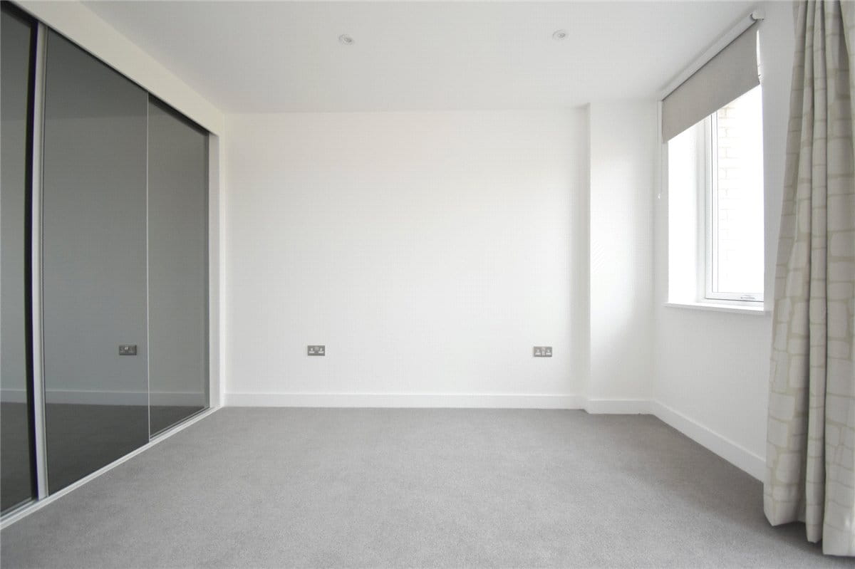 1 bedroom flat, Appleton Way, Cambridge CB3 - Available