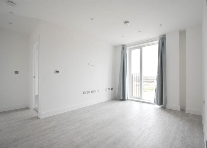 1 bedroom flat, Appleton Way, Cambridge CB3 - Available