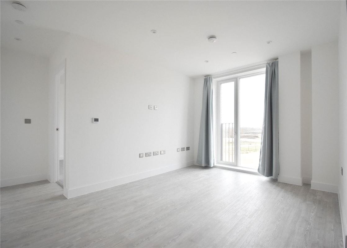 1 bedroom flat, Appleton Way, Cambridge CB3 - Available