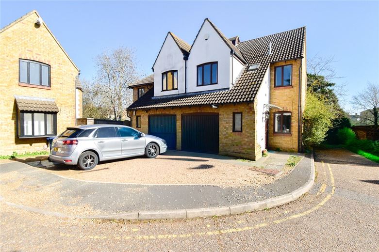 4 bedroom house, Elsworth Place, Cambridge CB2 - Available