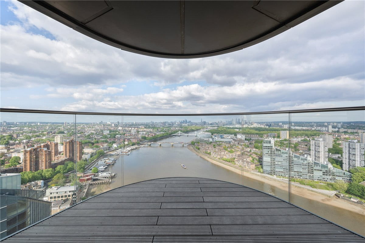 5 bedroom flat, Waterfront Drive, Chelsea Waterfront SW10 - Available