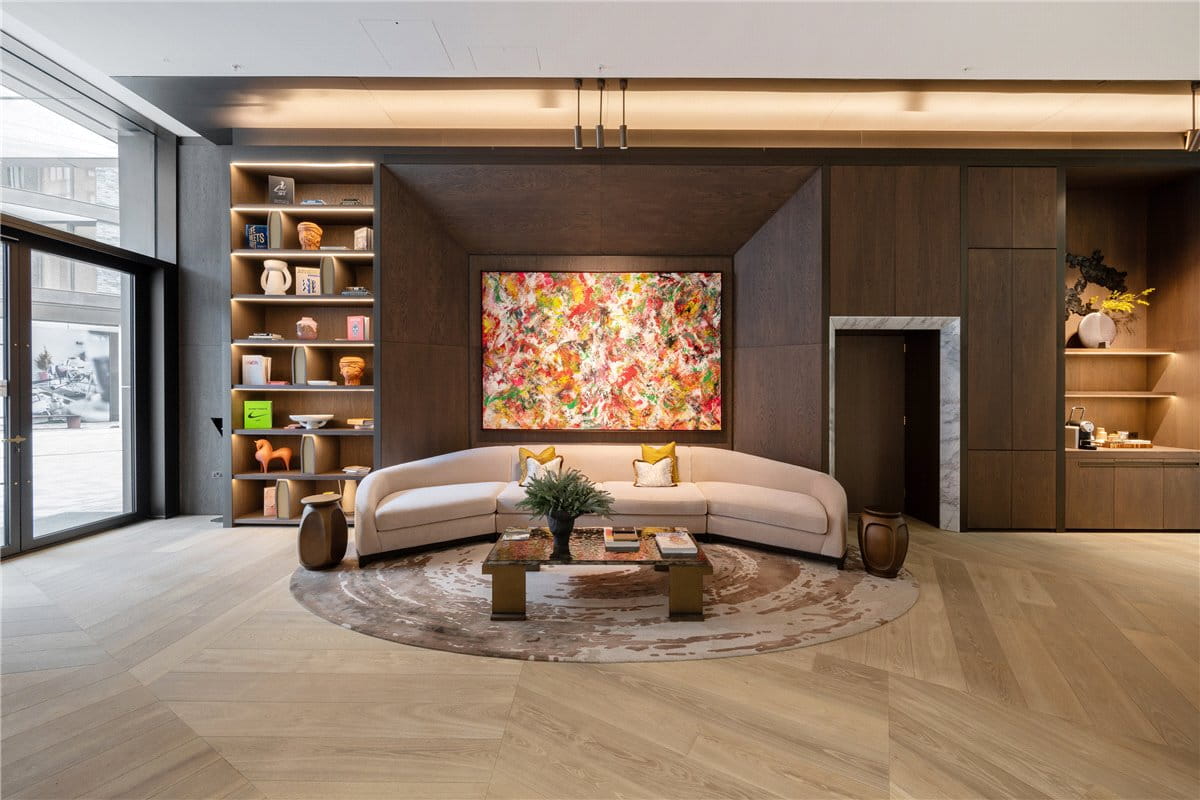 4 bedroom flat, Waterfront Drive, Chelsea Waterfront SW10 - Available