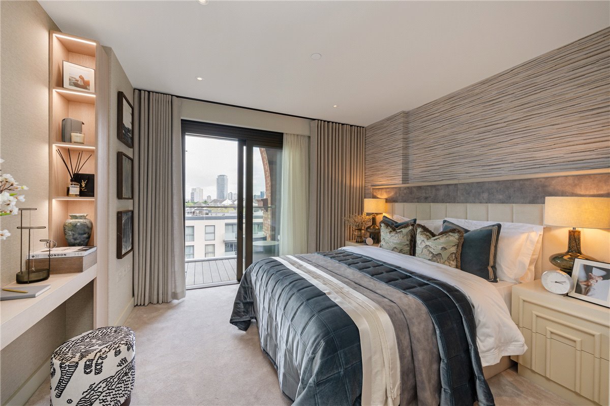 4 bedroom flat, Waterfront Drive, Chelsea Waterfront SW10 - Available