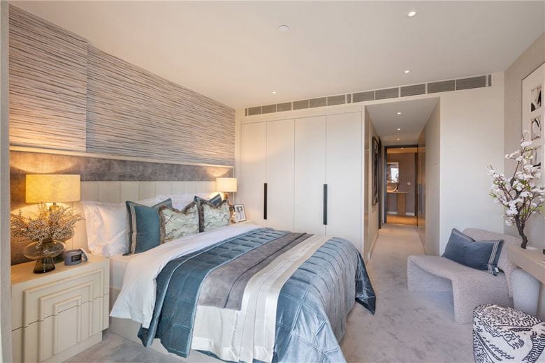 6 bedroom flat, Waterfront Drive, Chelsea Waterfront SW10 - Available