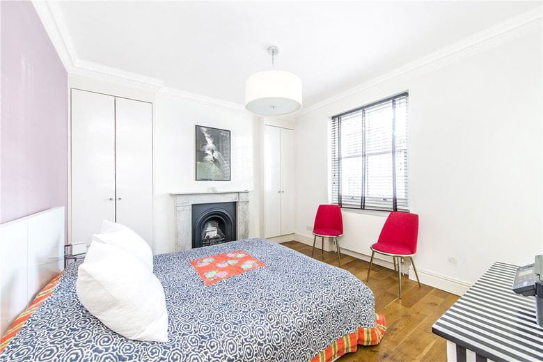 4 bedroom house, Limerston Street, Chelsea SW10 - Sold