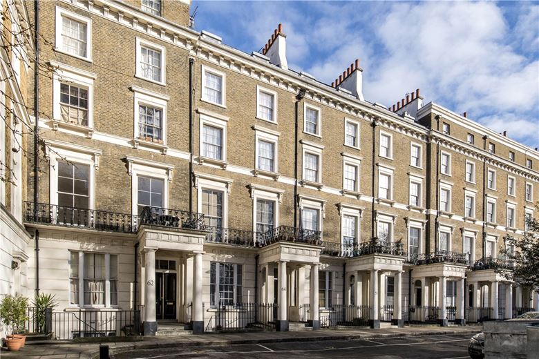 1 bedroom flat, Gloucester Gardens, Bayswater W2 - Sold