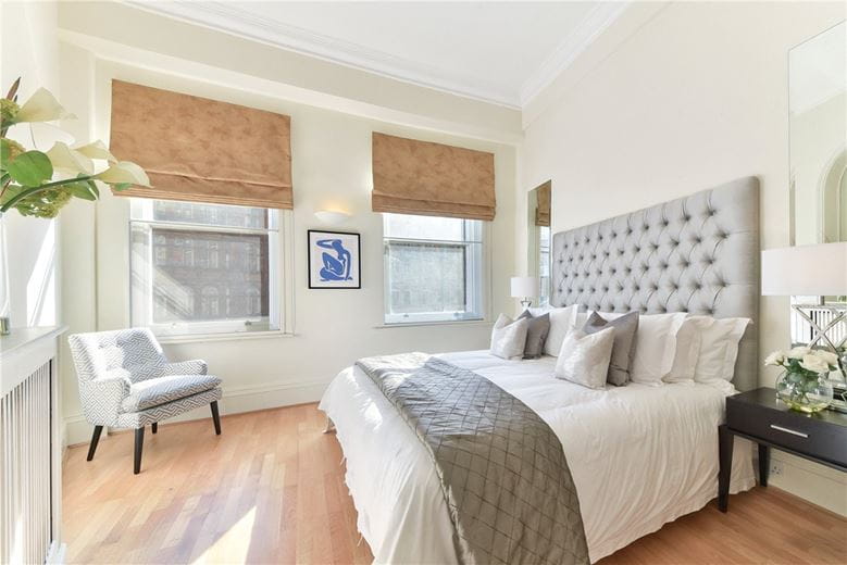3 bedroom flat, Park Mansions, Knightsbridge SW1X - Available