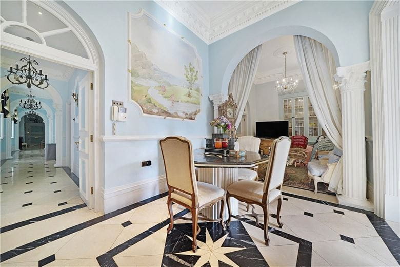 3 bedroom flat, Prince Consort Road, London SW7 - Available