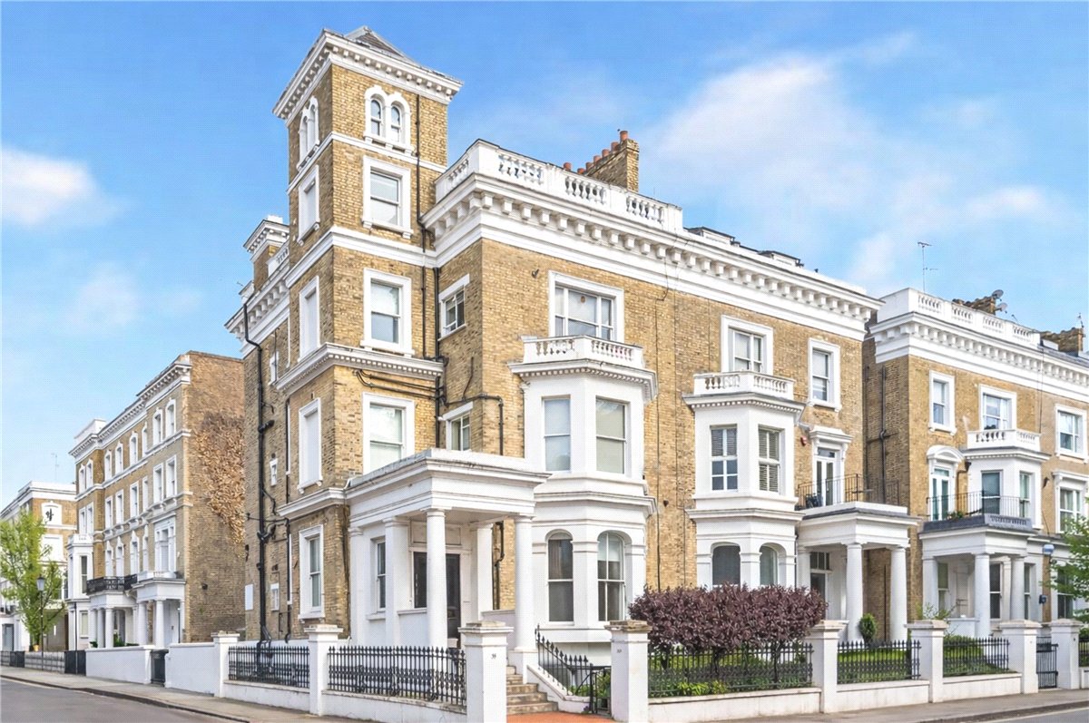 1 bedroom flat, Redcliffe Gardens, Chelsea SW10 - Available