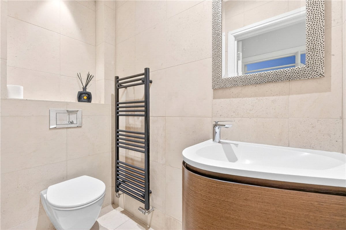2 bedroom flat, Prince's Gate, South Kensington SW7 - Available