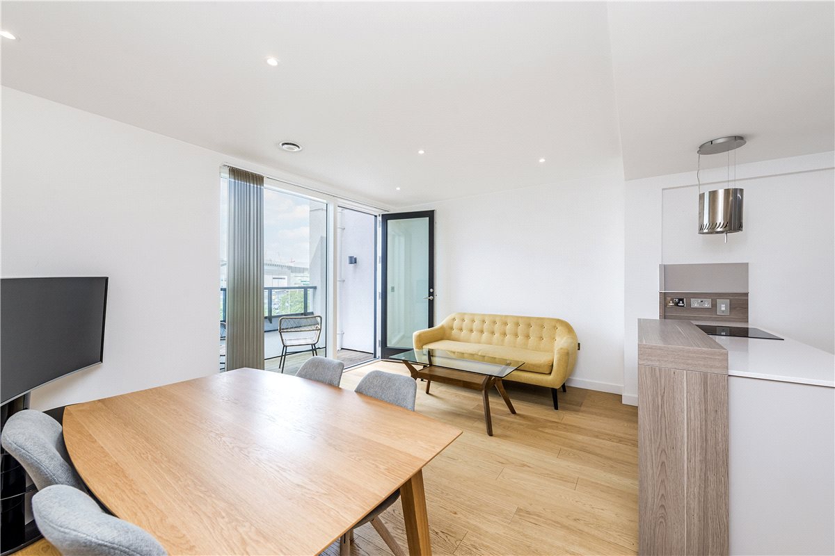 2 bedroom flat, Holland Park Avenue, Holland Park W11 - Available