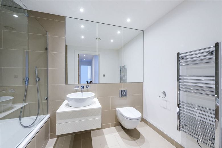 2 bedroom flat, Holland Park Avenue, Holland Park W11 - Available