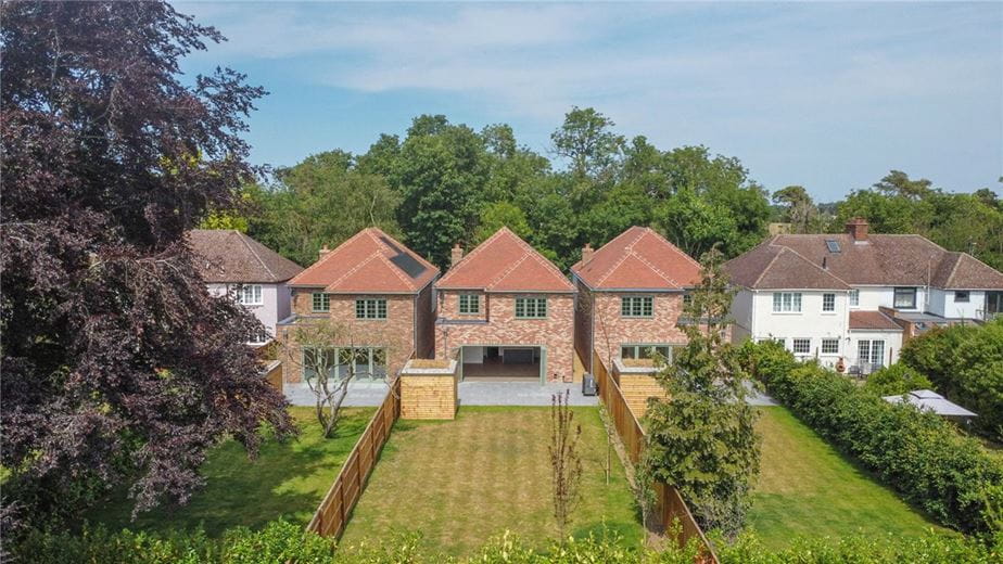 4 bedroom house, Hauxton Road, Little Shelford CB22 - Sold