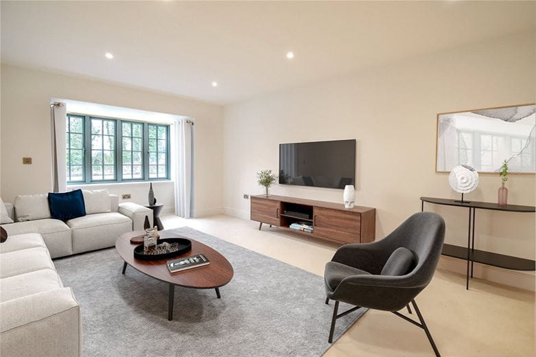 4 bedroom house, Hauxton Road, Little Shelford CB22 - Available