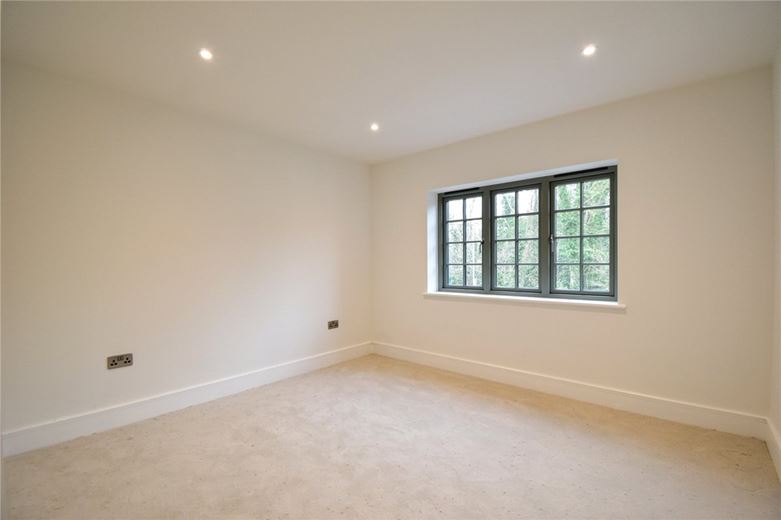 4 bedroom house, Hauxton Road, Little Shelford CB22 - Available