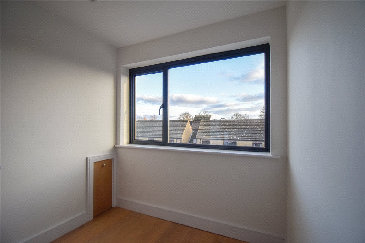 3 bedroom house, High Street, Chesterton CB4 - Available