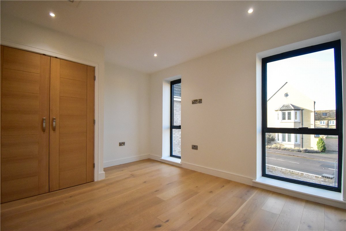 2 bedroom house, High Street, Chesterton CB4 - Available