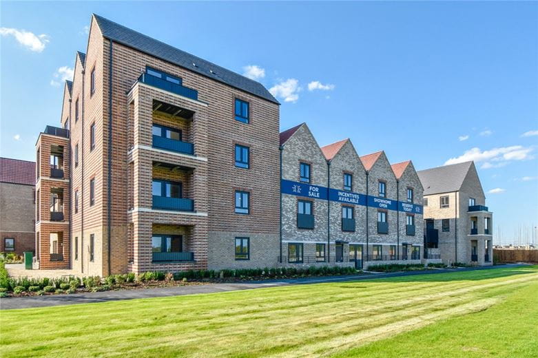 2 bedroom flat, Saffron Way, Cherry Hinton CB1 - Available