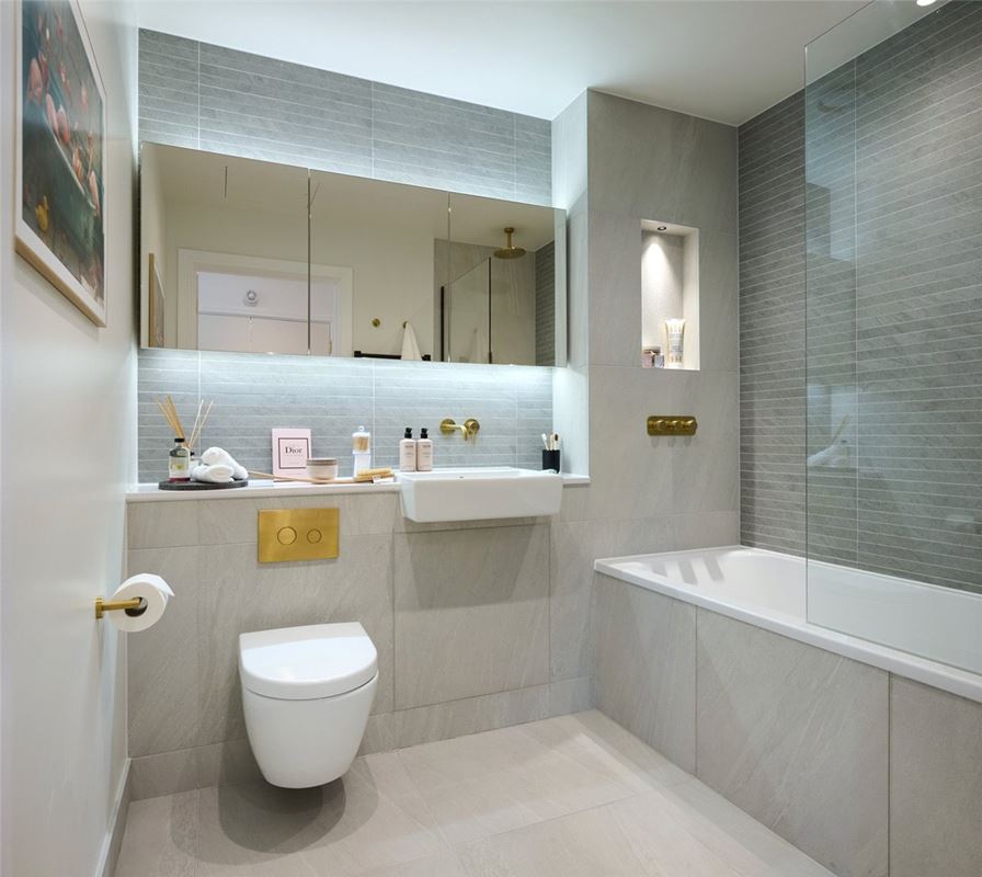 2 bedroom flat, Grand Union, Beresford Avenue HA0 - Available