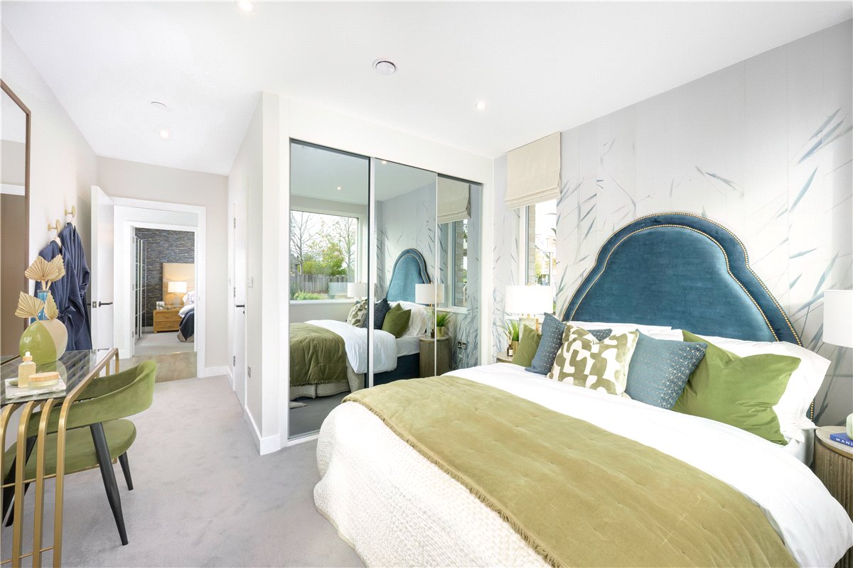 2 bedroom flat, Eddington Avenue, Cambridge CB3 - Available