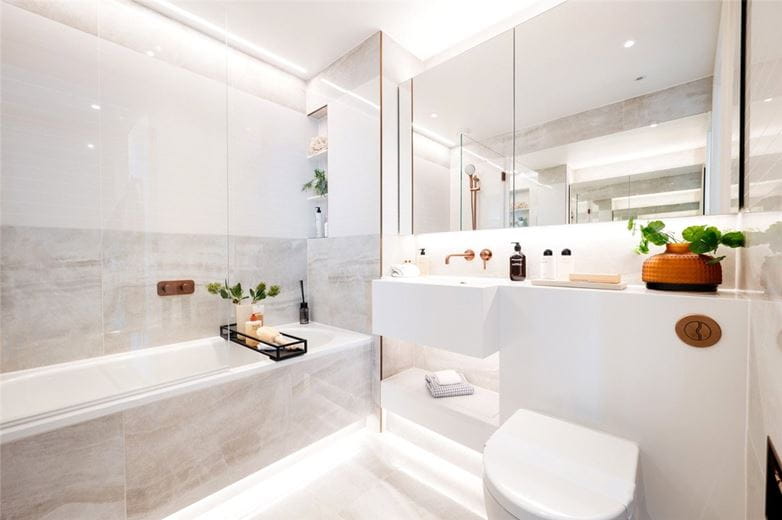 2 bedroom flat, White City Living, 54 Wood Lane W12 - Available