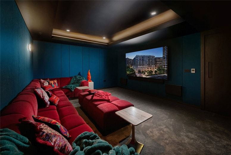 3 bedroom flat, Camden Goods Yard, Chalk Farm Road NW1 - Available