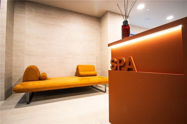 2 bedroom flat, Dutton Street, Manchester M3 - Available