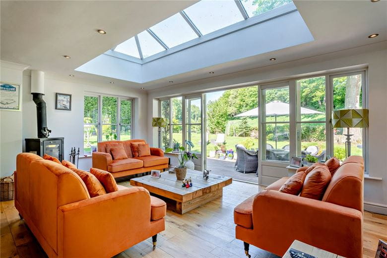 6 bedroom house, Highfield Lane, Farnham HG5 - Available