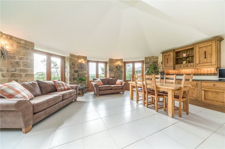 6 bedroom house, Norwood, Near Harrogate HG3 - Available