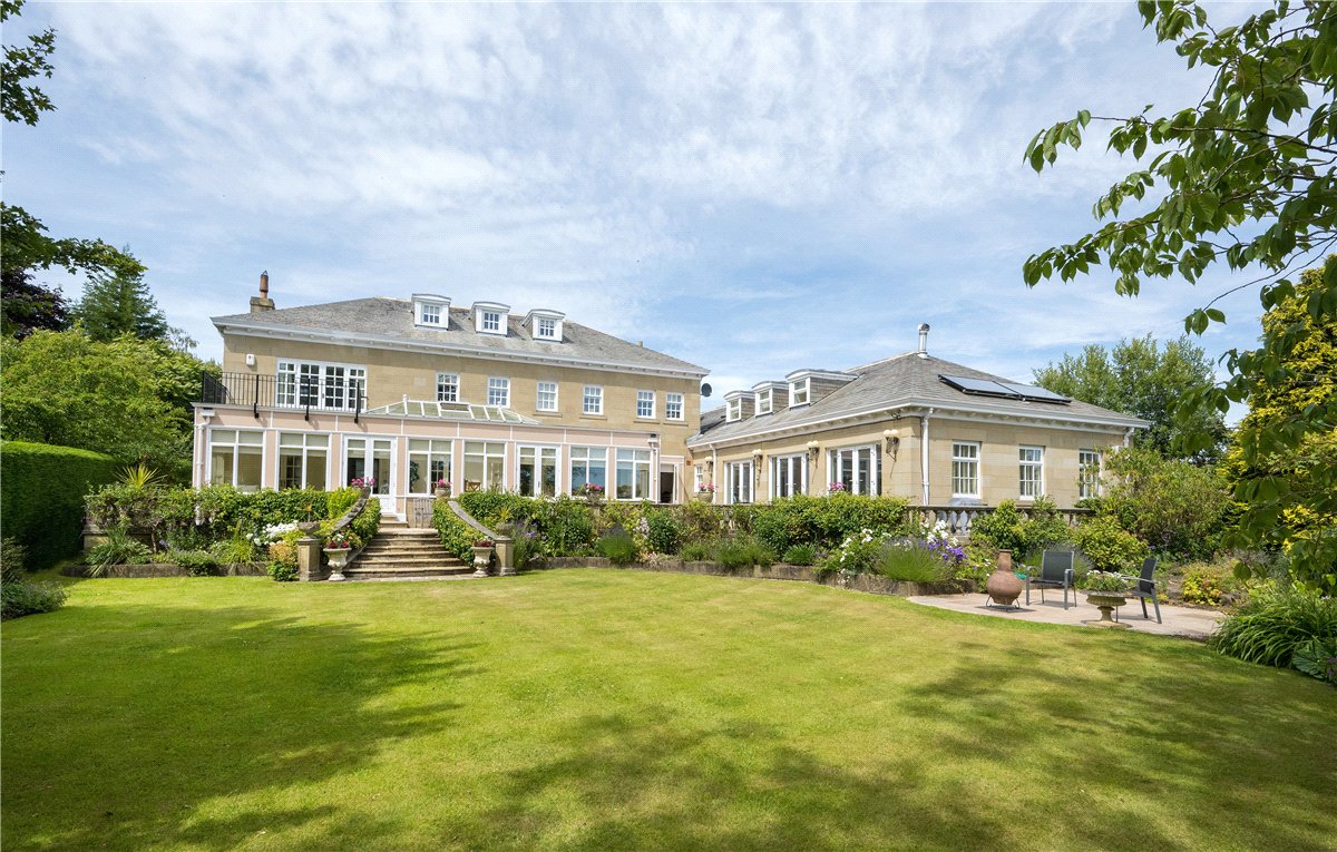 6 bedroom house, Crag Lane, Huby LS17 - Available