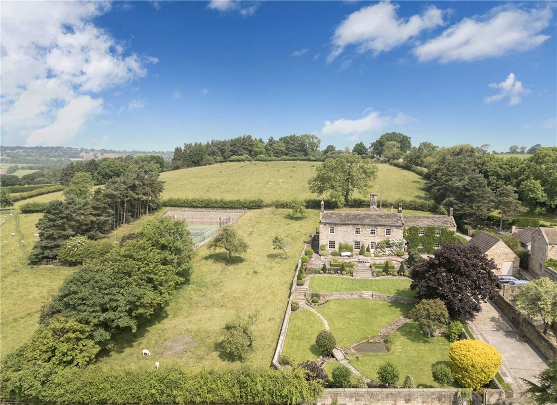 6 bedroom house, Healthwaite Hall, Weeton LS17 - Available