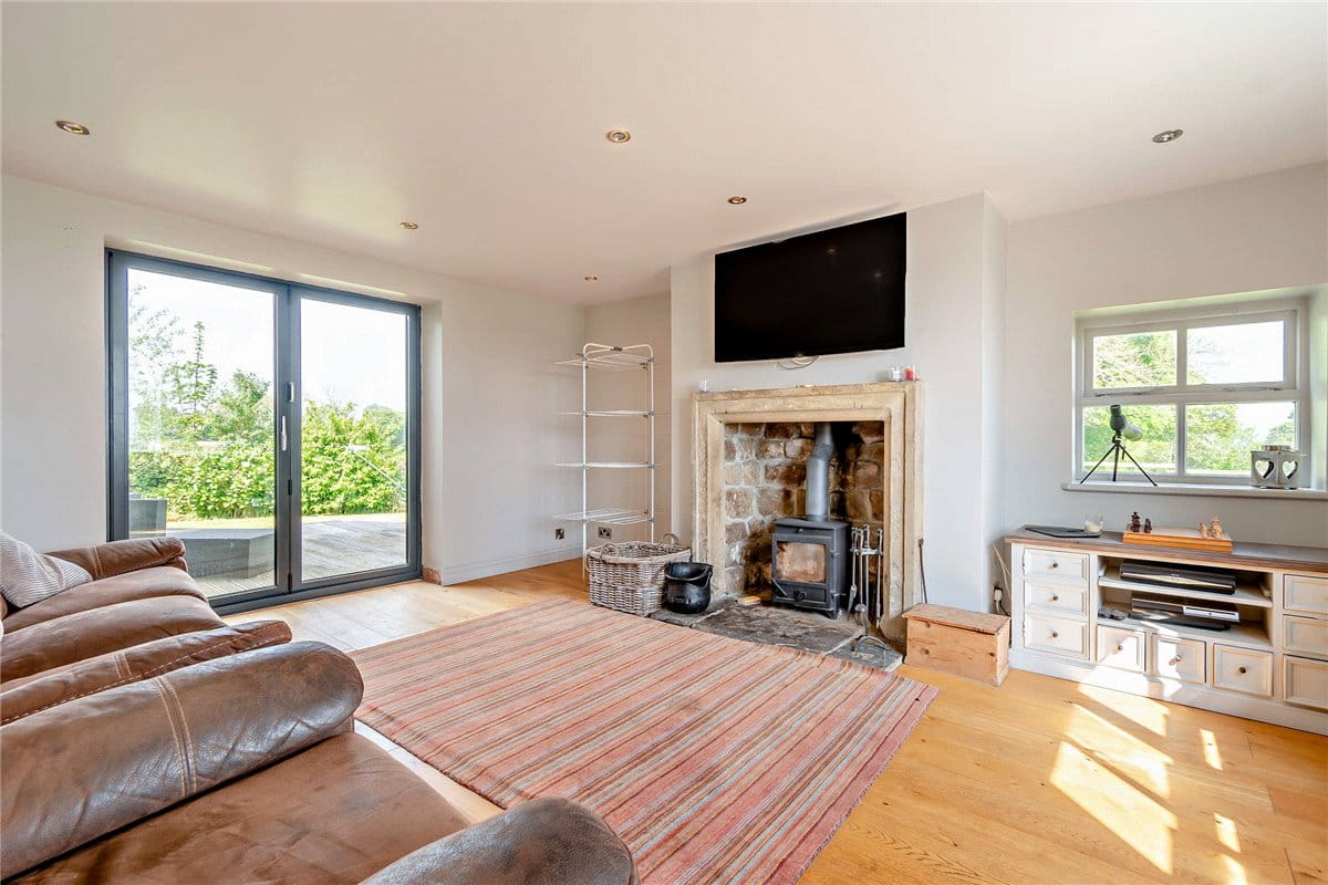 4 bedroom house, Skipton Road, Felliscliffe HG3 - Sold