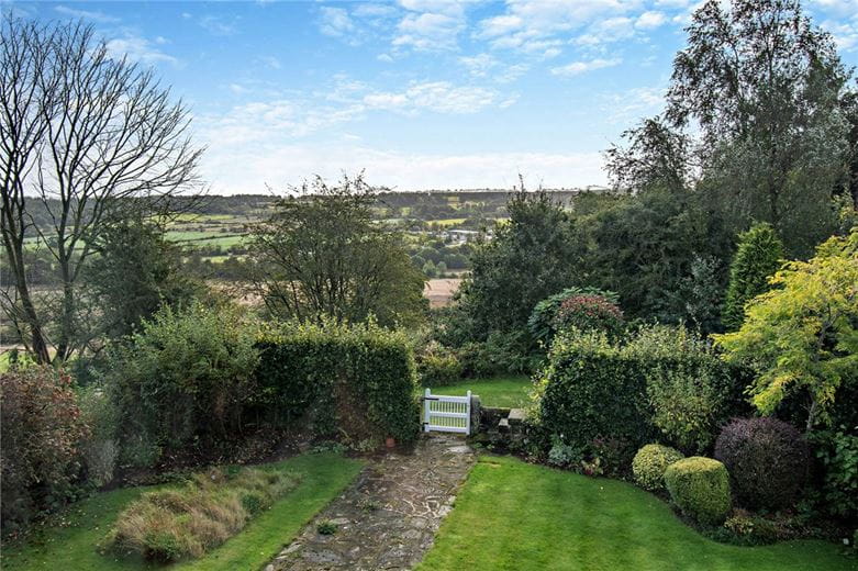 6 bedroom house, All Saints Court, Church Lane HG3 - Available