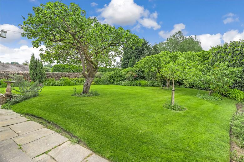 4 bedroom house, Hagwood Farm House, Bleach Mill Lane LS29 - Available