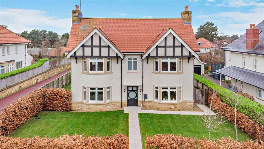 5 bedroom house, Sussex Avenue, Harrogate HG1 - Available