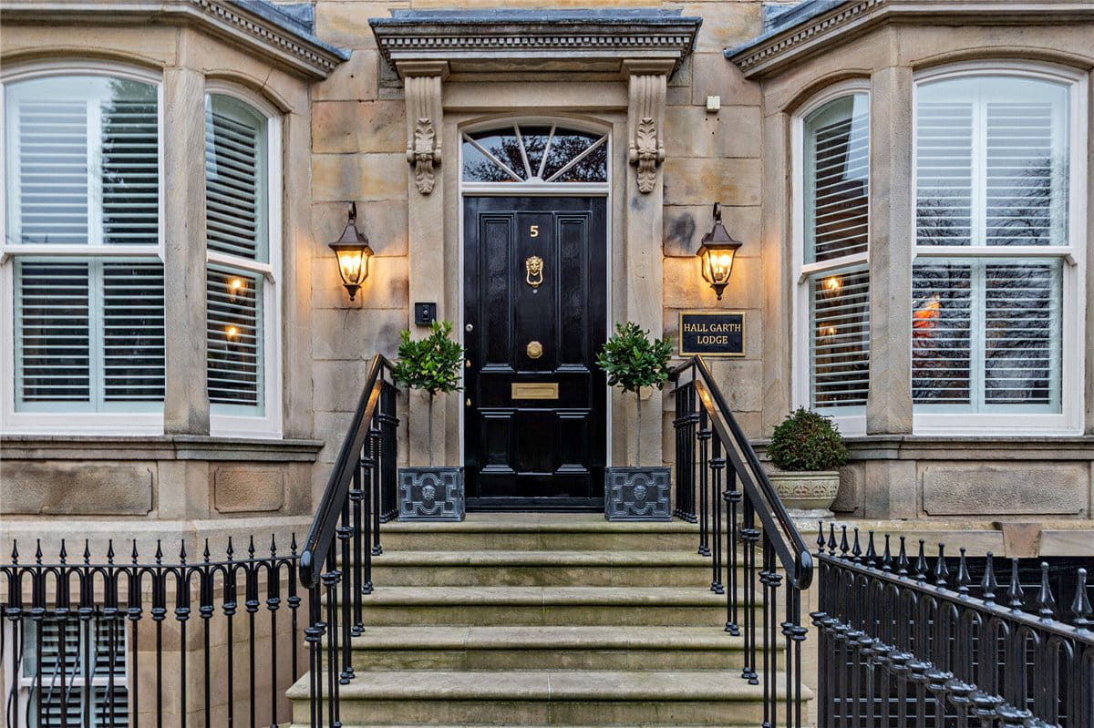 5 bedroom house, Queen Parade, Harrogate HG1 - Sold