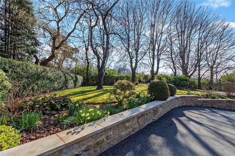 5 bedroom house, Nidd Bank, Knaresborough HG5 - Sold