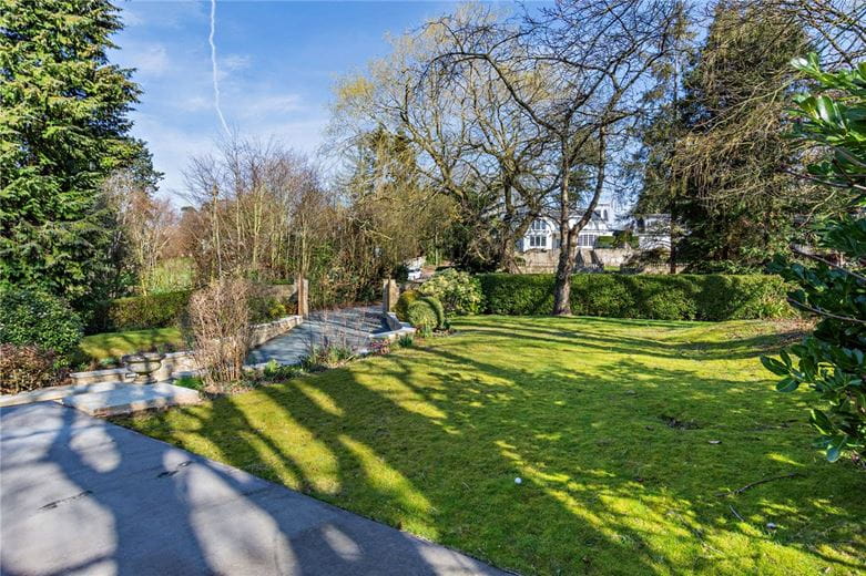 5 bedroom house, Nidd Bank, Knaresborough HG5 - Sold