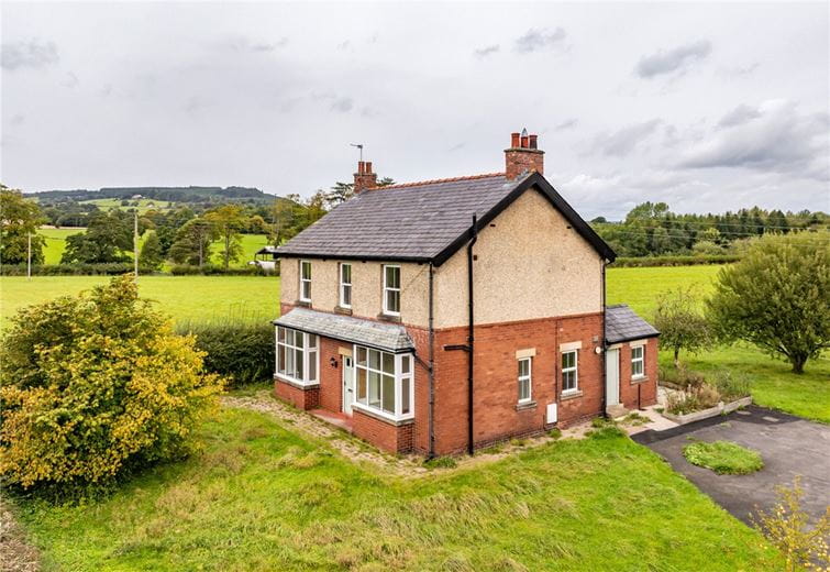 4 bedroom house, Bradhurst Farmhouse, Stonyhurst BB7 - Available