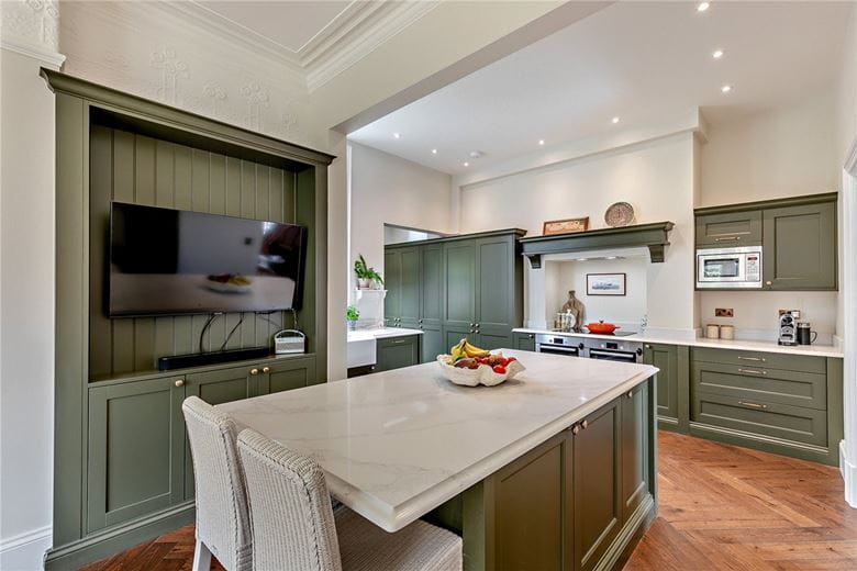 6 bedroom house, Crag Lane, Huby LS17 - Sold STC