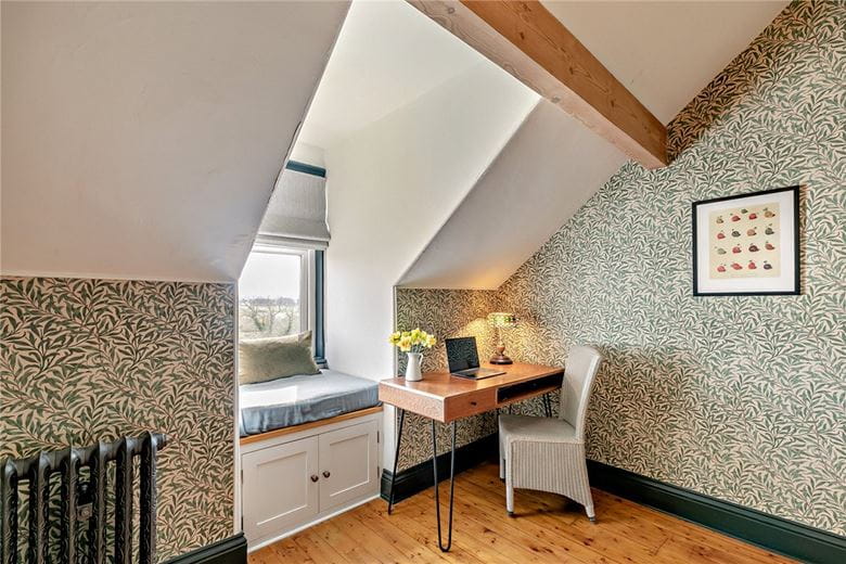 6 bedroom house, Crag Lane, Huby LS17 - Sold STC