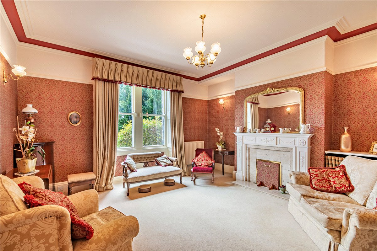 3 bedroom house, Strait Lane, Huby LS17 - Sold