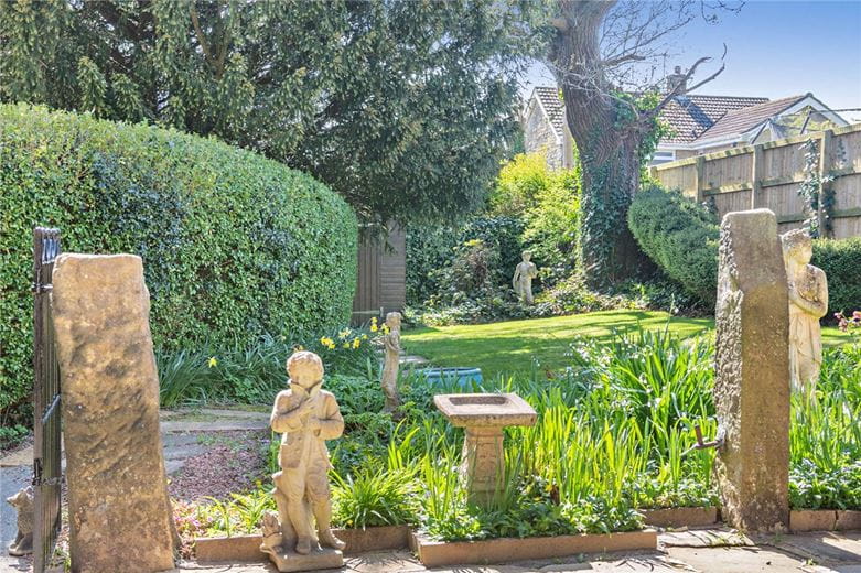 3 bedroom house, Strait Lane, Huby LS17 - Sold