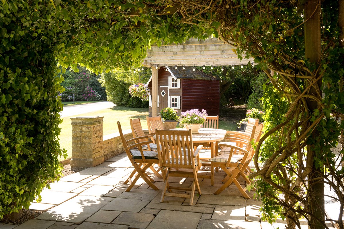 6 bedroom house, Burley Woodhead, Near Ilkley LS29 - Available