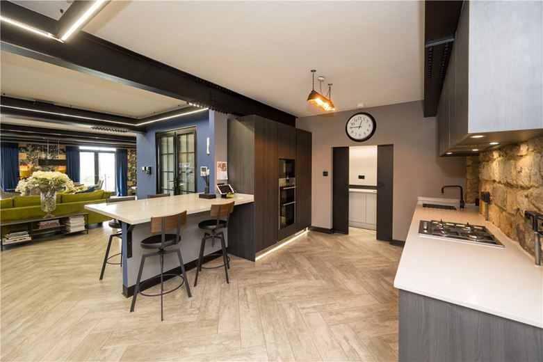  bedroom flat, West Park, Harrogate HG1 - Available