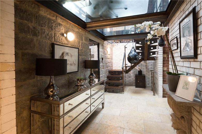  bedroom flat, West Park, Harrogate HG1 - Available